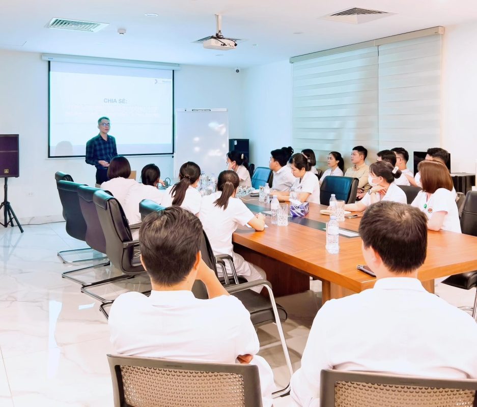 Chuẩn hóa giao tiếp ứng xử y tế cho phòng khám
